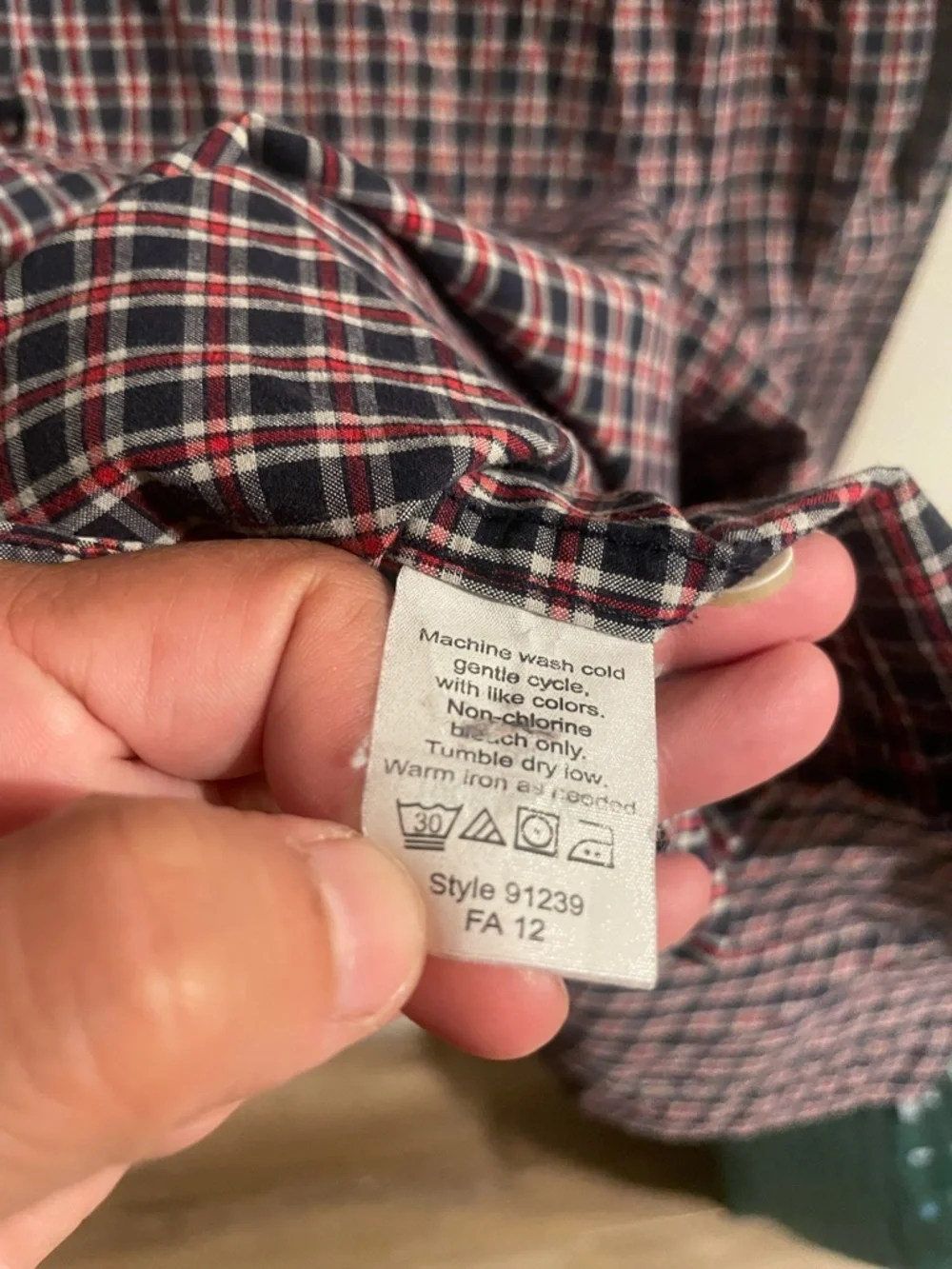 J. Crew Men’s Red & Blue Plaid Button-Down Shirt Size Small‎